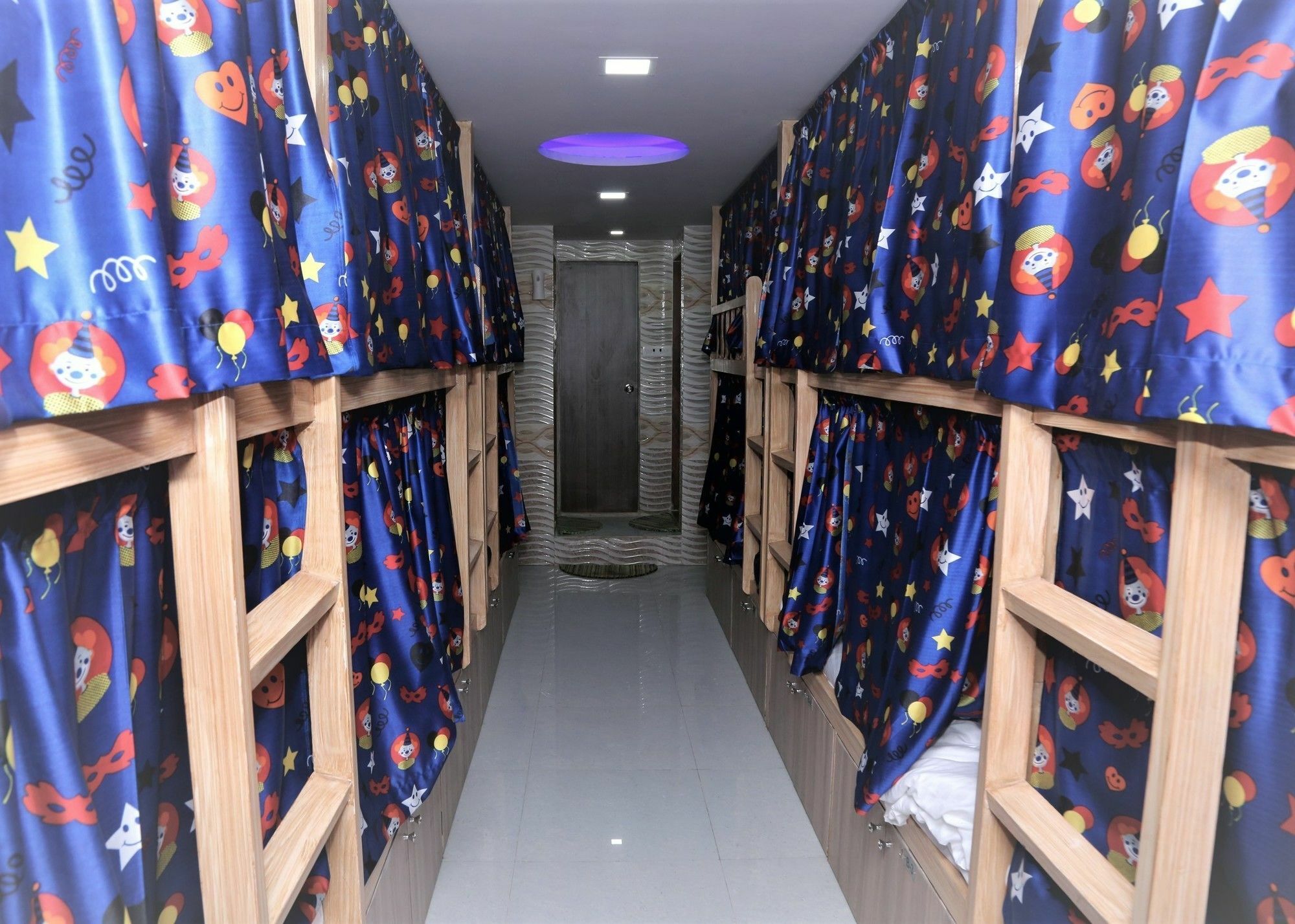 Delta Dormitory Bombay Exterior foto